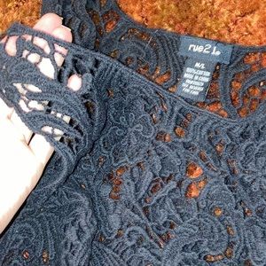 Rue21 medium black cover shirt